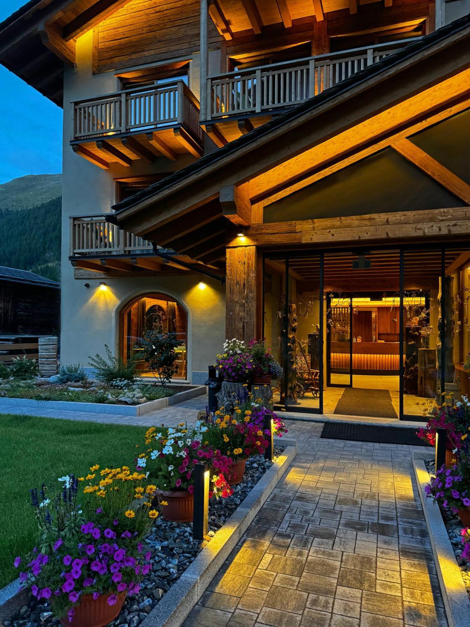 Camino Rustic Chic Hotel Livigno Buitenkant foto